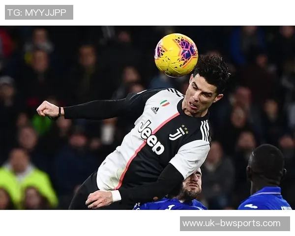 掌握足球射门技巧提升进球效率的全面指南 掌握足球射门技巧提升进球效率的全面指南